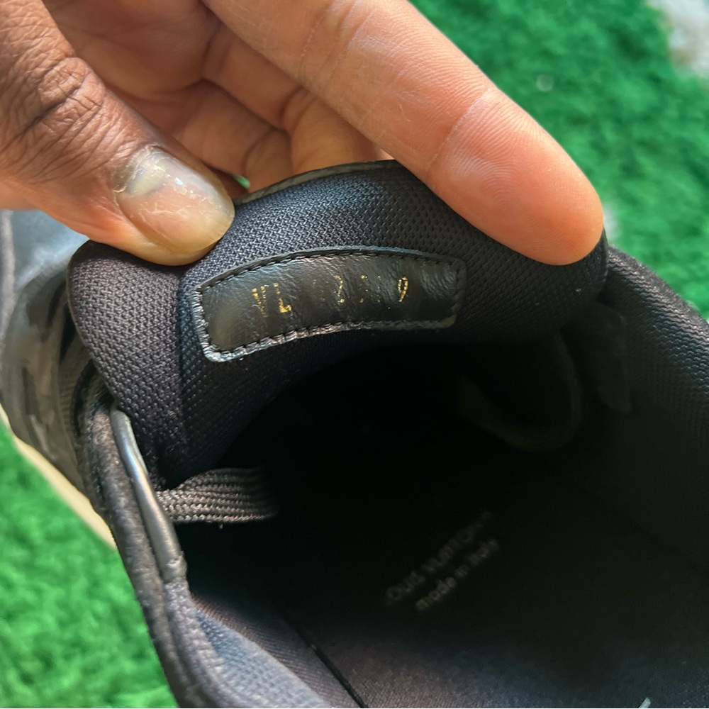 LV Trainer Sneaker - Picture 3 of 9